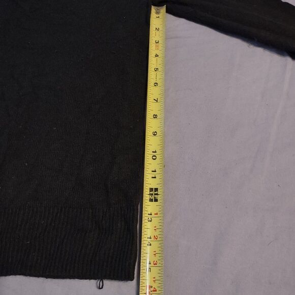 Gap brand Pullover Sweater Size: Med  (0151) - Picture 4 of 5